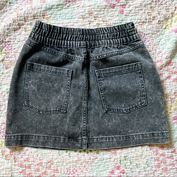 NWT BDG UO black Denim Mini skirt stretchy waist - Picture 4 of 6